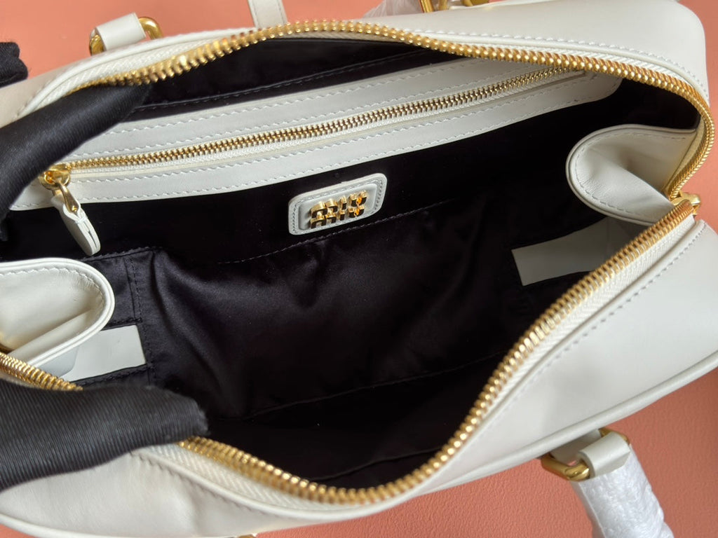 MIU MIU ARCADIE BAG 27 IN WHITE CALFSKIN EMBOSSED LOGO