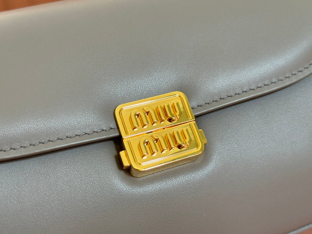 MIU MIU CHAIN SHOULDER BAG 24 IN SLATE GREY PATENT SMOOTH CALFSKIN