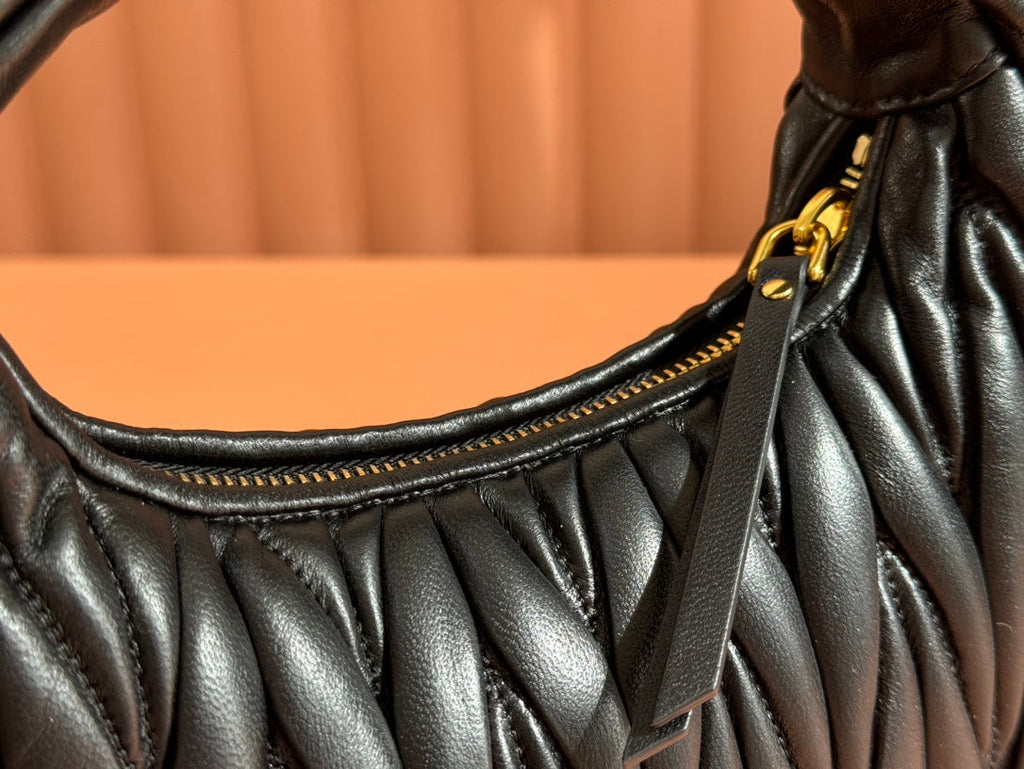 MIU MIU WANDER MATELASSÉ HANDBAG 23 IN BLACK LAMBSKIN