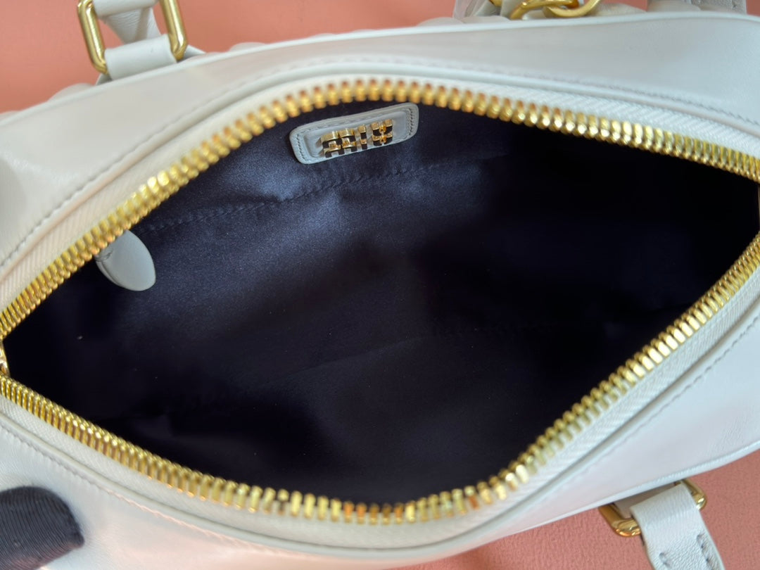 MIU MIU BOWLING BAG 22 IN WHITE LAMBSKIN