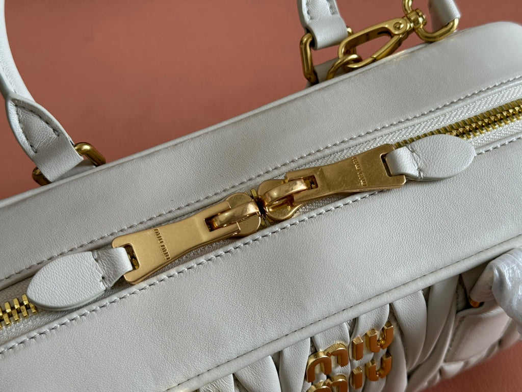 MIU MIU ARCADIE MATELASSÉ BAG 27 IN WHITE CALFSKIN GOLD HARDWARE