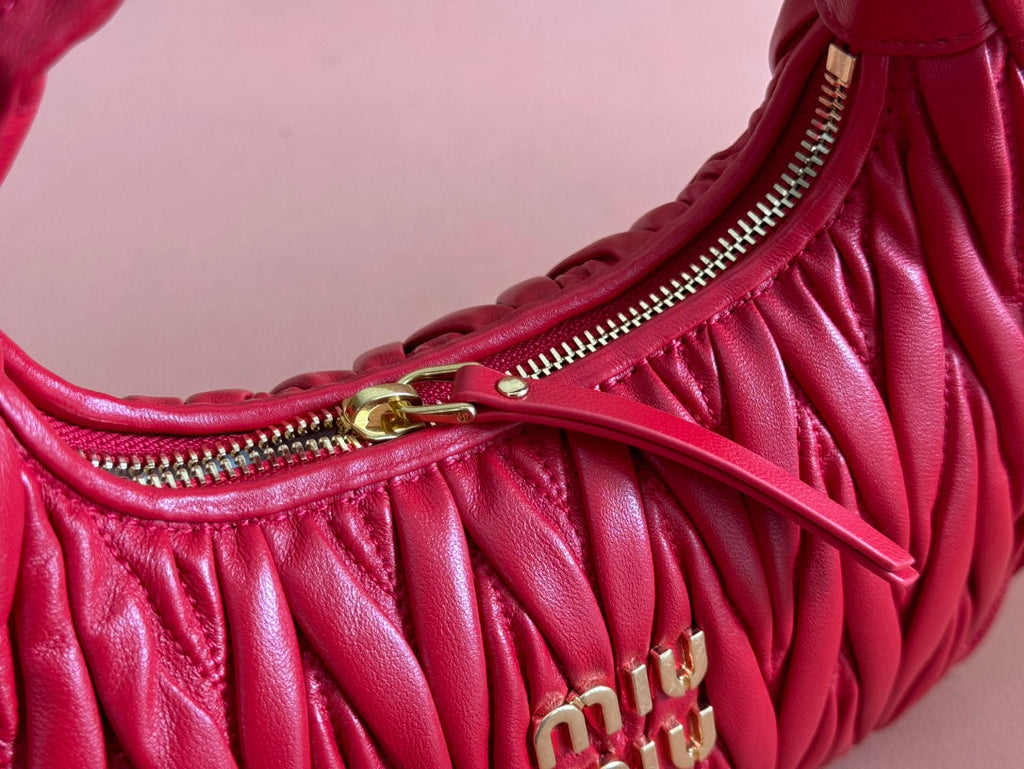 MIU MIU WANDER MATELASSÉ HANDBAG 23 IN CERISE RED LAMBSKIN
