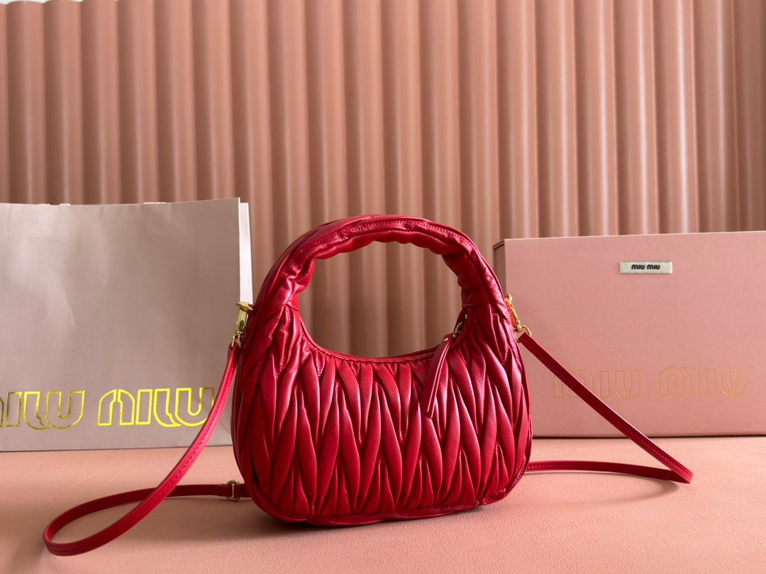 MIU MIU WANDER MATELASSÉ HANDBAG 23 IN CERISE RED LAMBSKIN