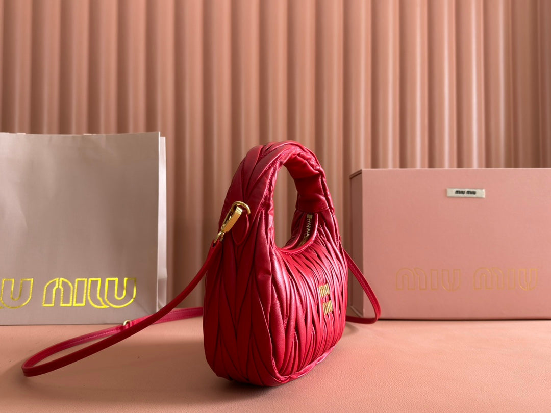 MIU MIU WANDER MATELASSÉ HANDBAG 23 IN CERISE RED LAMBSKIN