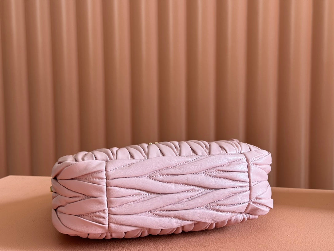MIU MIU WANDER MATELASSÉ HANDBAG 23 IN EUNRY PINK LAMBSKIN