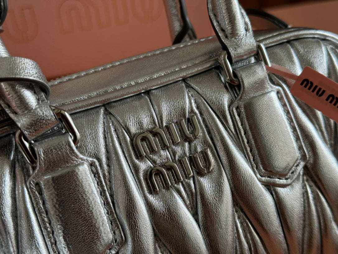 MIU MIU ARCADIE MATELASSÉ BAG 19 IN SILVER GLOSSY CALFSKIN GOLD HARDWARE