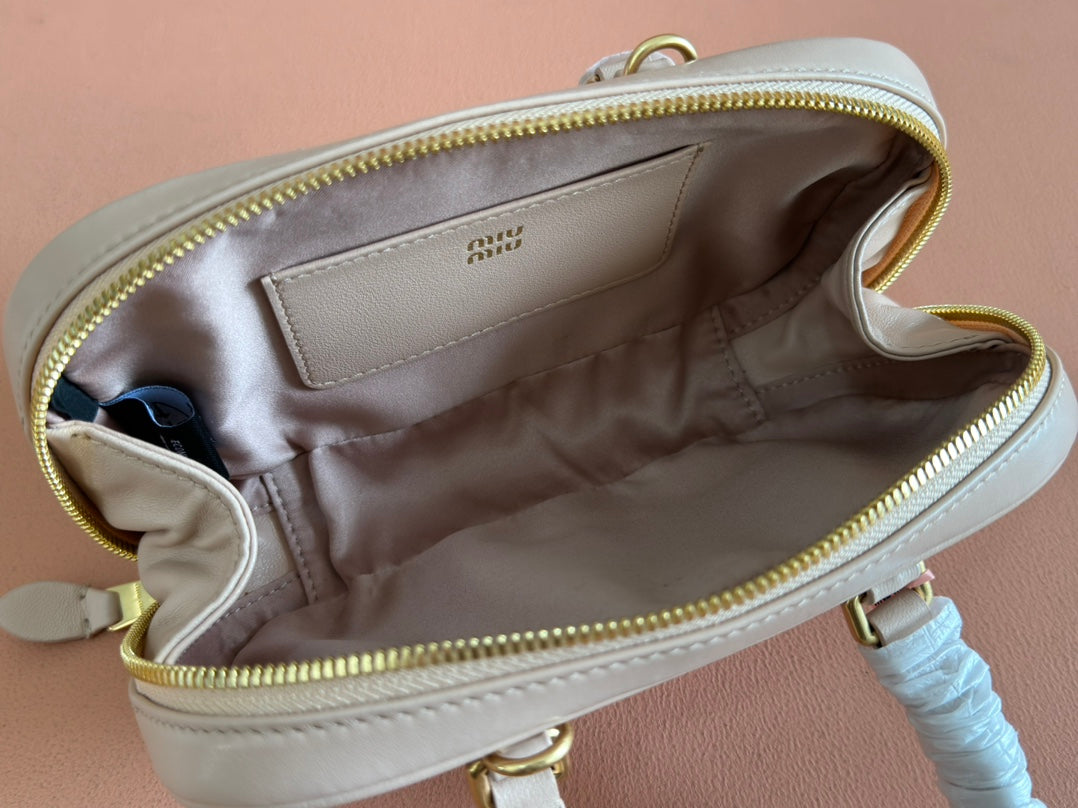 MIU MIU ARCADIE MATELASSÉ BAG 19 IN NUDE CALFSKIN GOLD HARDWARE