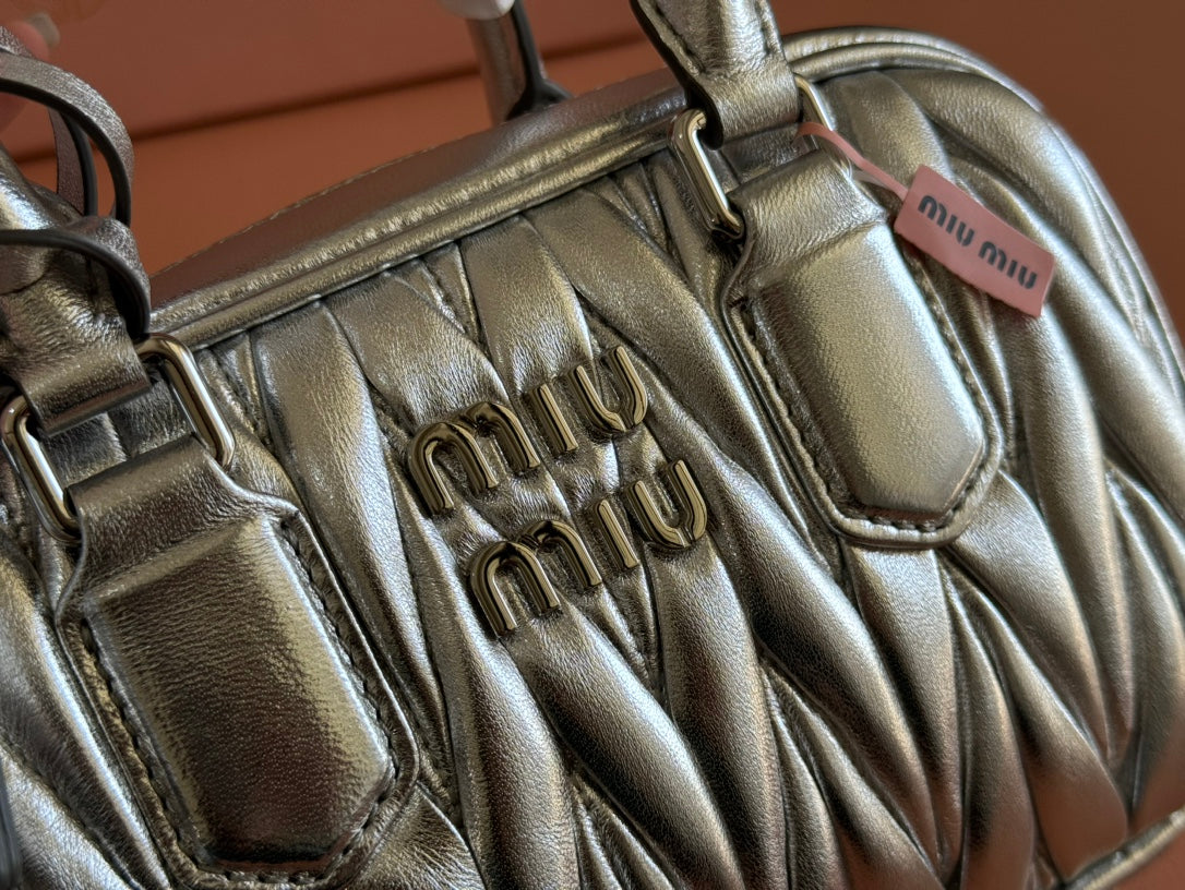MIU MIU ARCADIE MATELASSÉ NAPPA SMALL BAG 19 IN SILVER GLOSSY LAMBSKIN SILVER HARDWARE