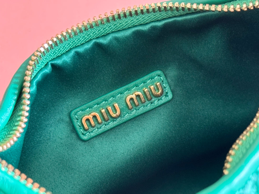 MIU MIU WANDER MATELASSÉ HANDBAG 23 IN PINE GREEN LAMBSKIN