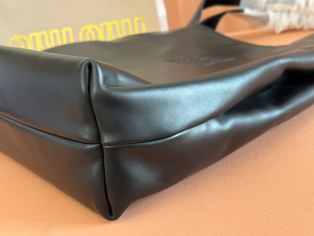 MIU MIU LARGE HOBO TOTE BAG 46 IN BLACK CALFSKIN