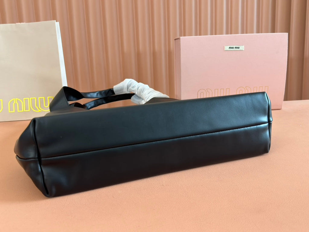 MIU MIU LARGE HOBO TOTE BAG 46 IN BLACK CALFSKIN