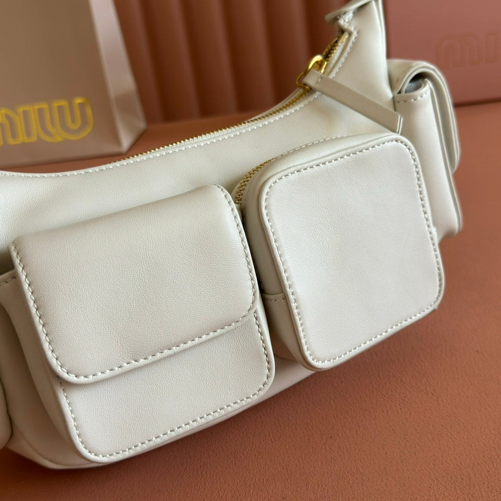 MIU MIU POCKET HANDBAG 21 IN WHITE CALFSKIN