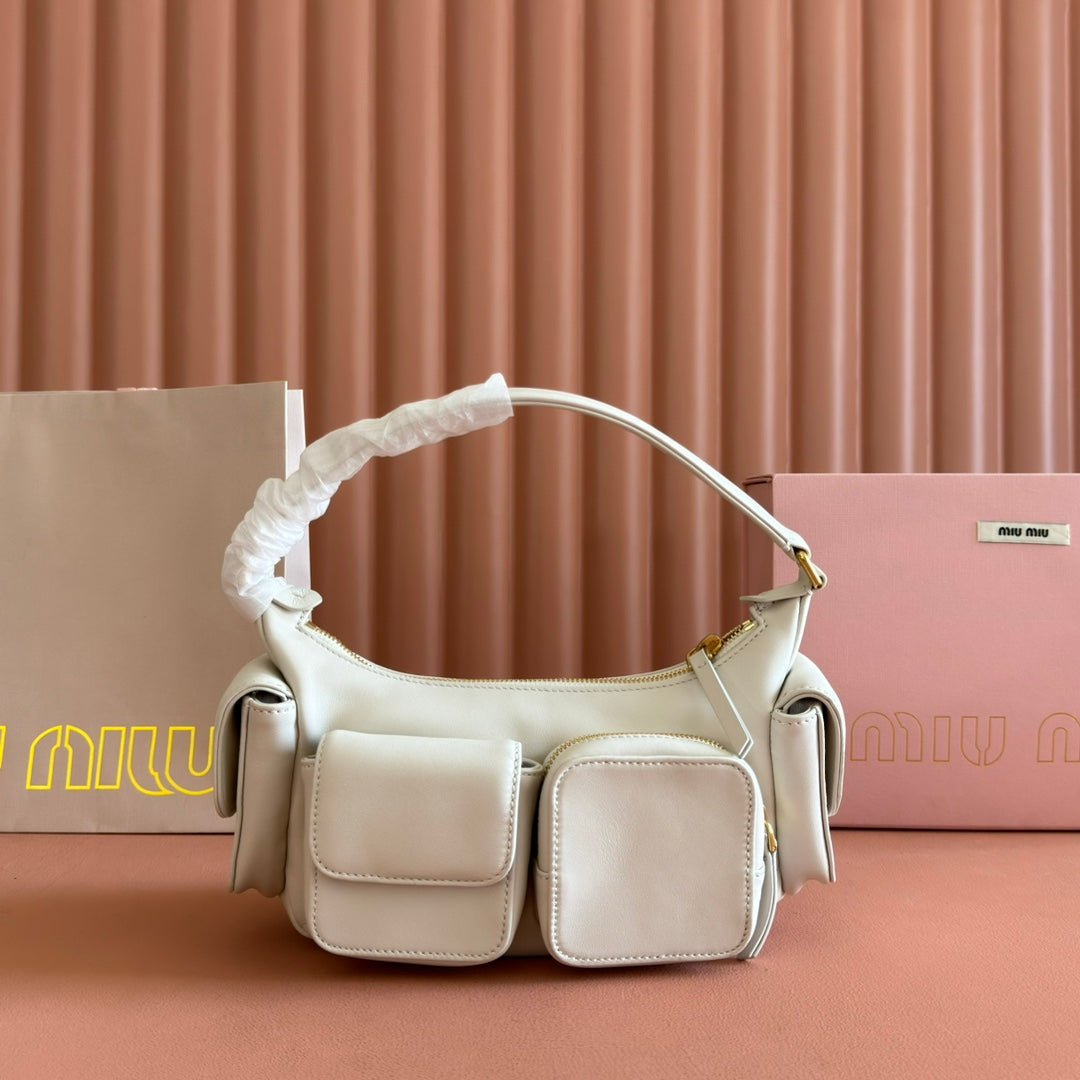 MIU MIU POCKET HANDBAG 21 IN WHITE CALFSKIN