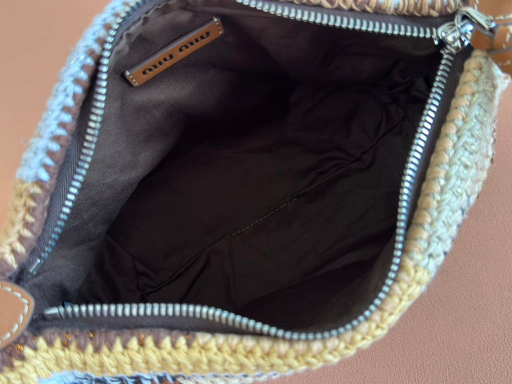 MIU MIU CROCHET SHOULDER BAG 25.5 NATURAL COLOUR-BLOCK WOOL WITH BROWN STRAP CALFSKIN
