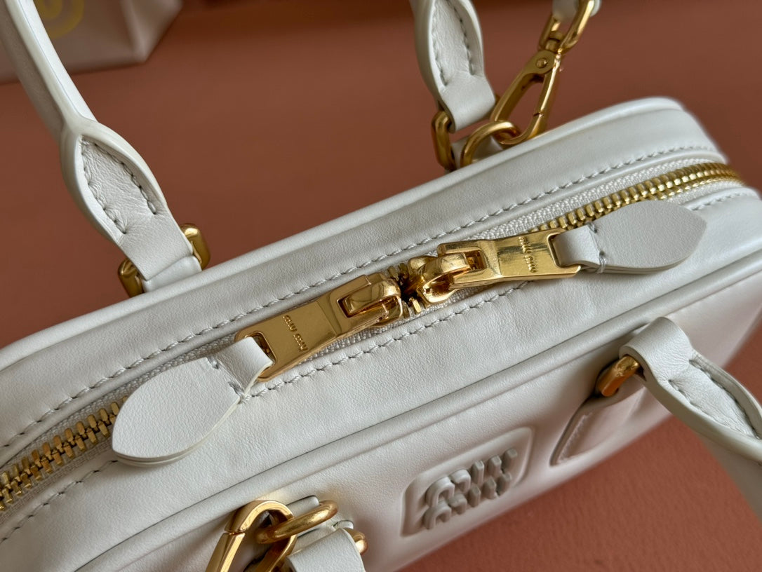 MIU MIU ARCADIE BAG 19 WHITE IN CALFSKIN GOLD HARDWARE