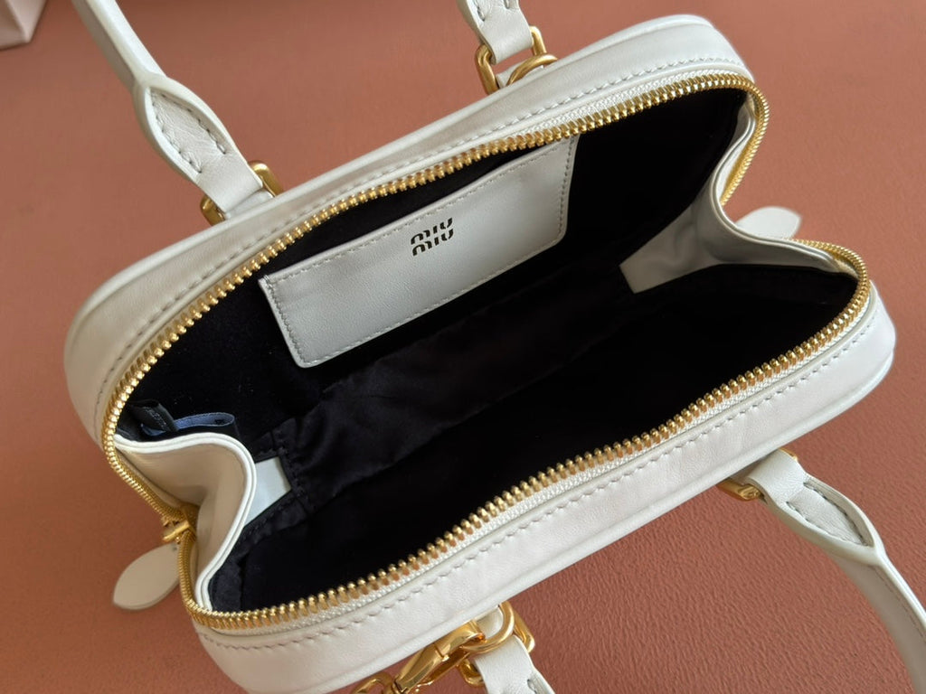 MIU MIU ARCADIE BAG 19 WHITE IN CALFSKIN GOLD HARDWARE