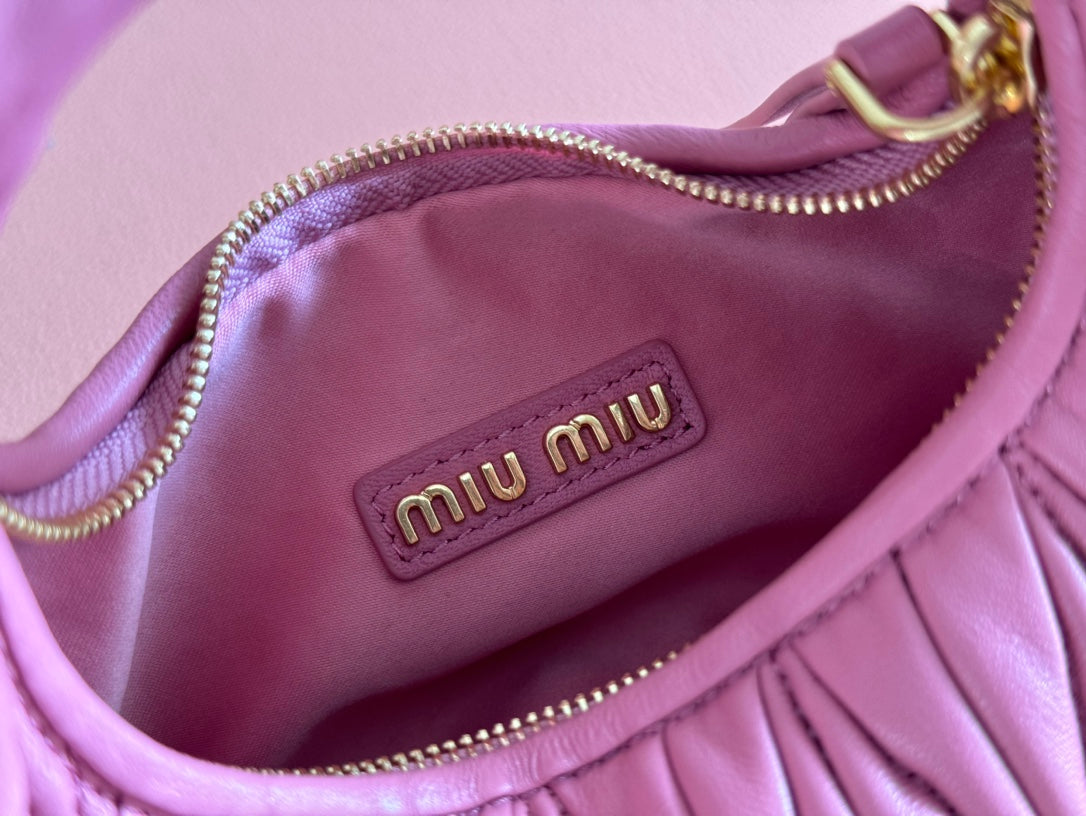 MIU MIU WANDER MATELASSÉ NAPPA MINI BAG 18 IN LIGHT PLUM LAMBSKIN