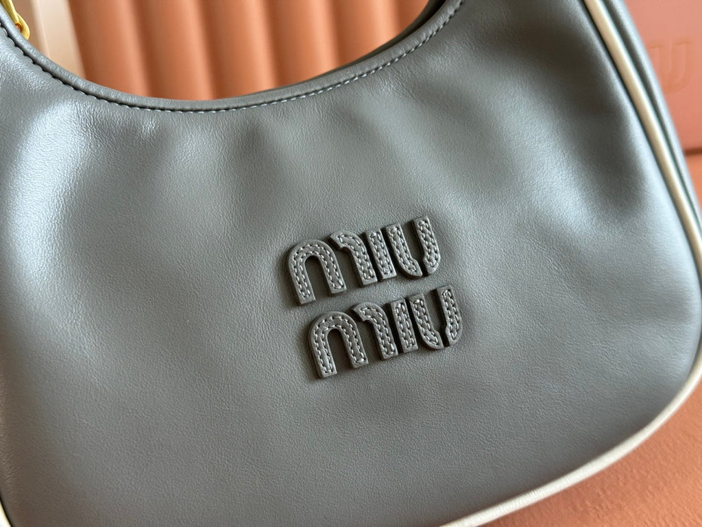 MIU MIU HOBO BOLSA WANDER DARK GRAY IN CALFSKIN