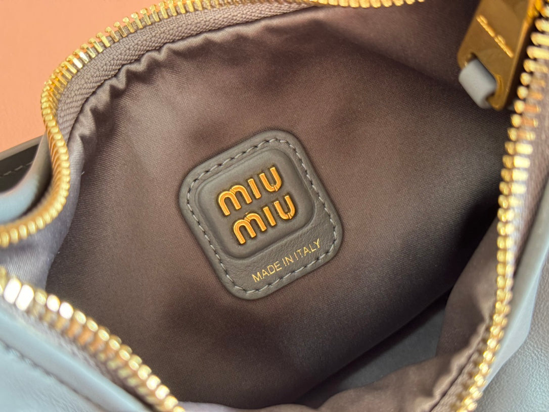 MIU MIU HOBO BOLSA WANDER DARK GRAY IN CALFSKIN