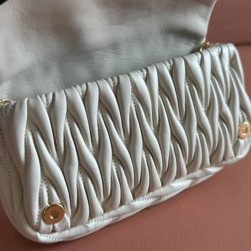 MIU MIU MATELASSé NAPPA LEATHER MINI BAG 18 WHITE