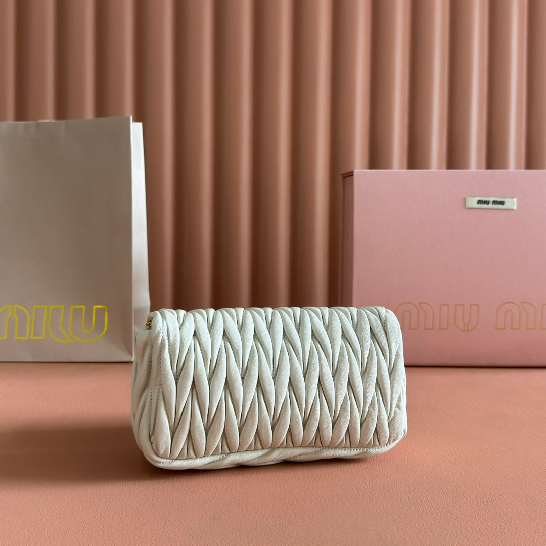 MIU MIU MATELASSé NAPPA LEATHER MINI BAG 18 WHITE