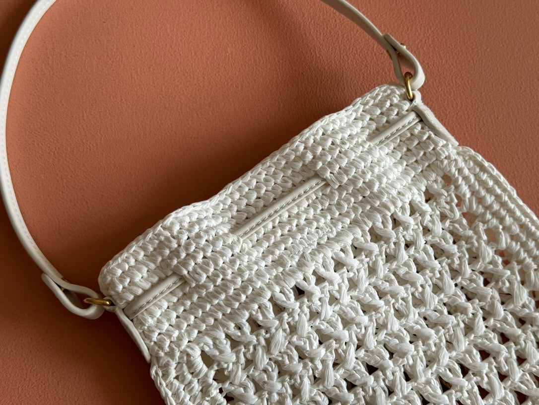 MIU MIU WANDER BUCKET BAG 23 WHITE IN RAFFIA WITH LEATHER TRIM