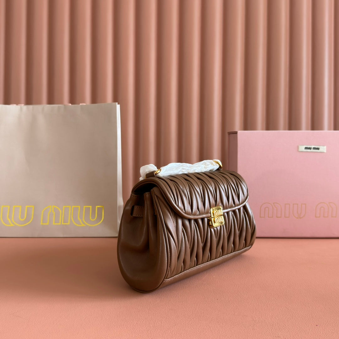 MIU MIU CHAIN SHOULDER BAG 24 IN BROWN PATENT SMOOTH LAMBSKIN