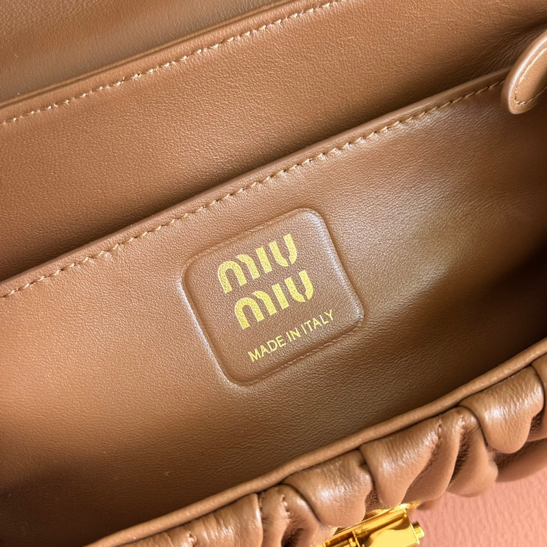 MIU MIU CHAIN SHOULDER BAG 24 IN BROWN PATENT SMOOTH LAMBSKIN