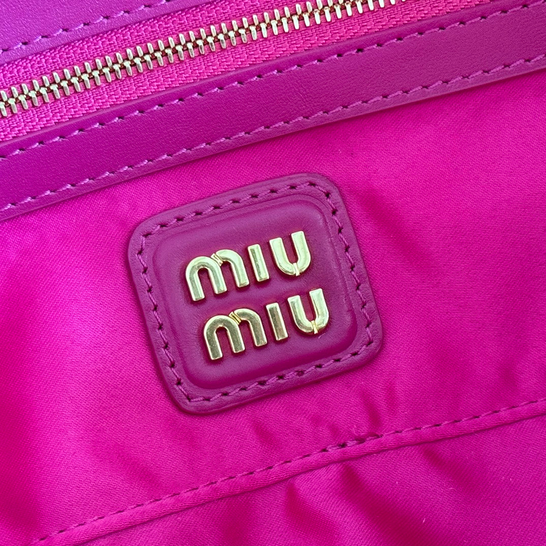 MIU MIU ARCADIE BAG 27 IN FUCHSIA SUEDE GOLD HARDWARE