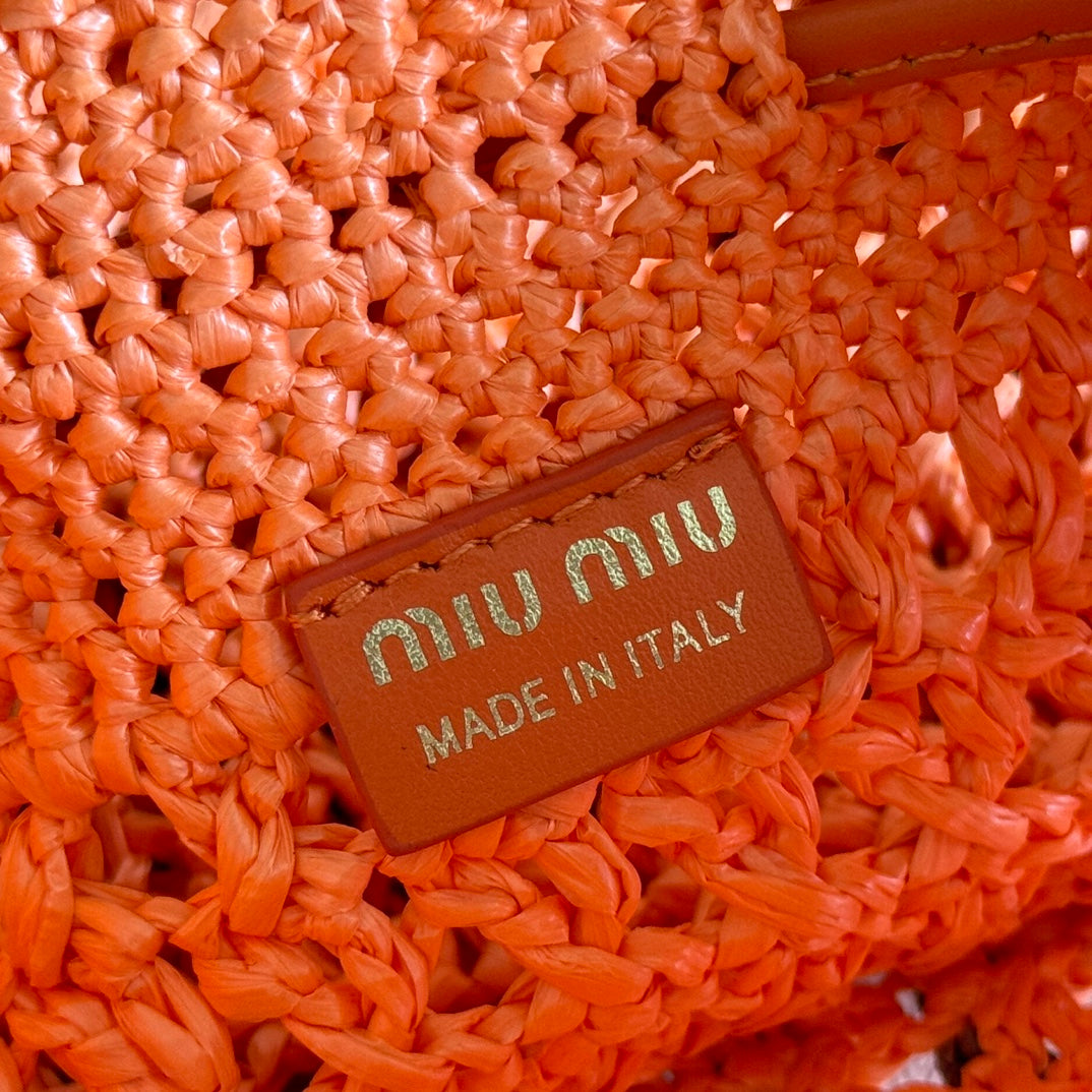 MIU MIU MIUMIU 26S WANDER BUCKET BAG 23 IN ORANGE RAFFIA WITH LEATHER TRIM