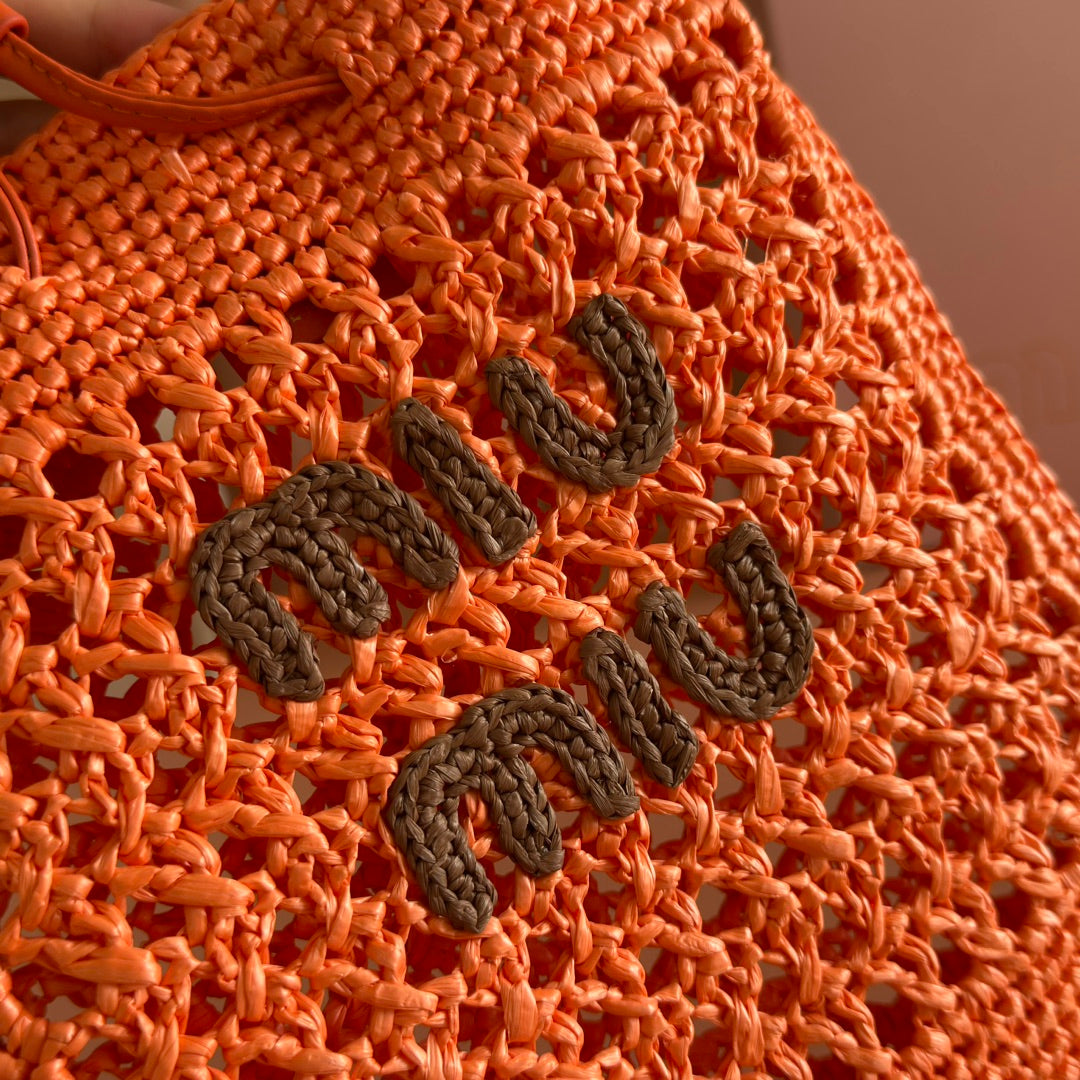 MIU MIU MIUMIU 26S WANDER BUCKET BAG 23 IN ORANGE RAFFIA WITH LEATHER TRIM