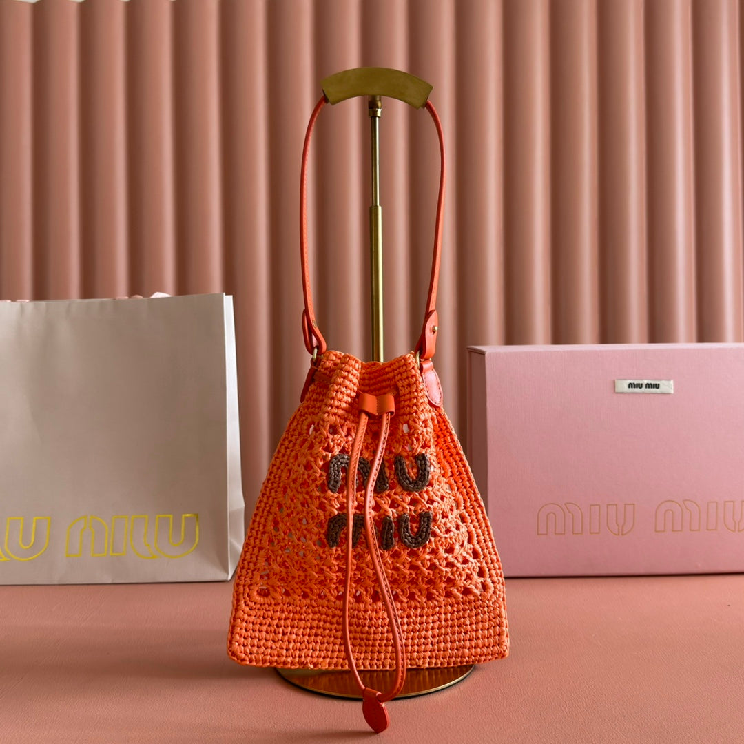 MIU MIU MIUMIU 26S WANDER BUCKET BAG 23 IN ORANGE RAFFIA WITH LEATHER TRIM