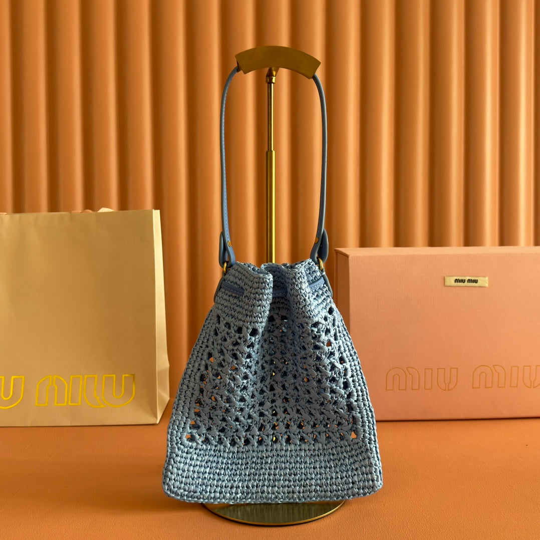 MIU MIU MIUMIU 26S WANDER BUCKET BAG 23 IN BLUE RAFFIA WITH LEATHER TRIM