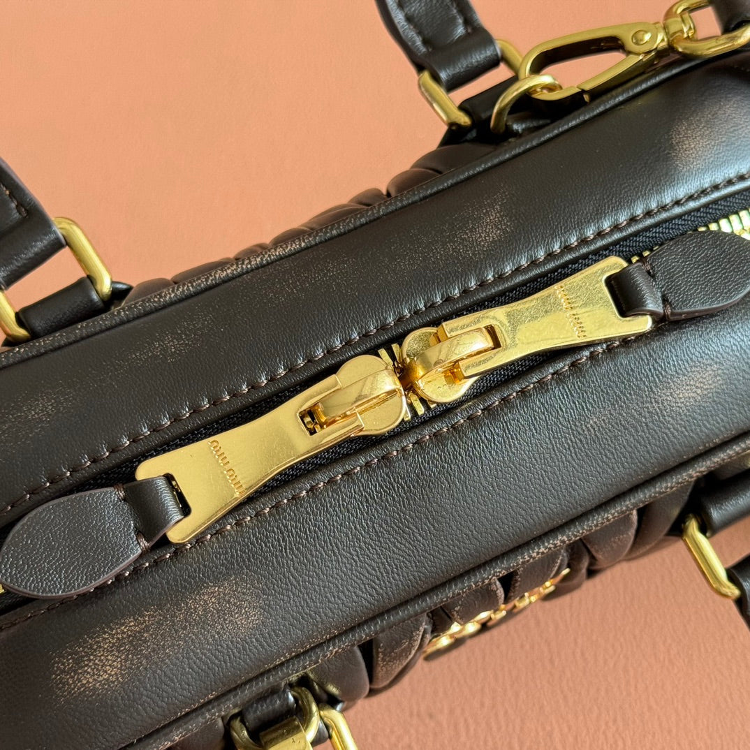 MIU MIU MIUMIU 26S ARCADIE MATELASSE BAG 22 IN BLACK CALFSKIN GOLD HARDWARE