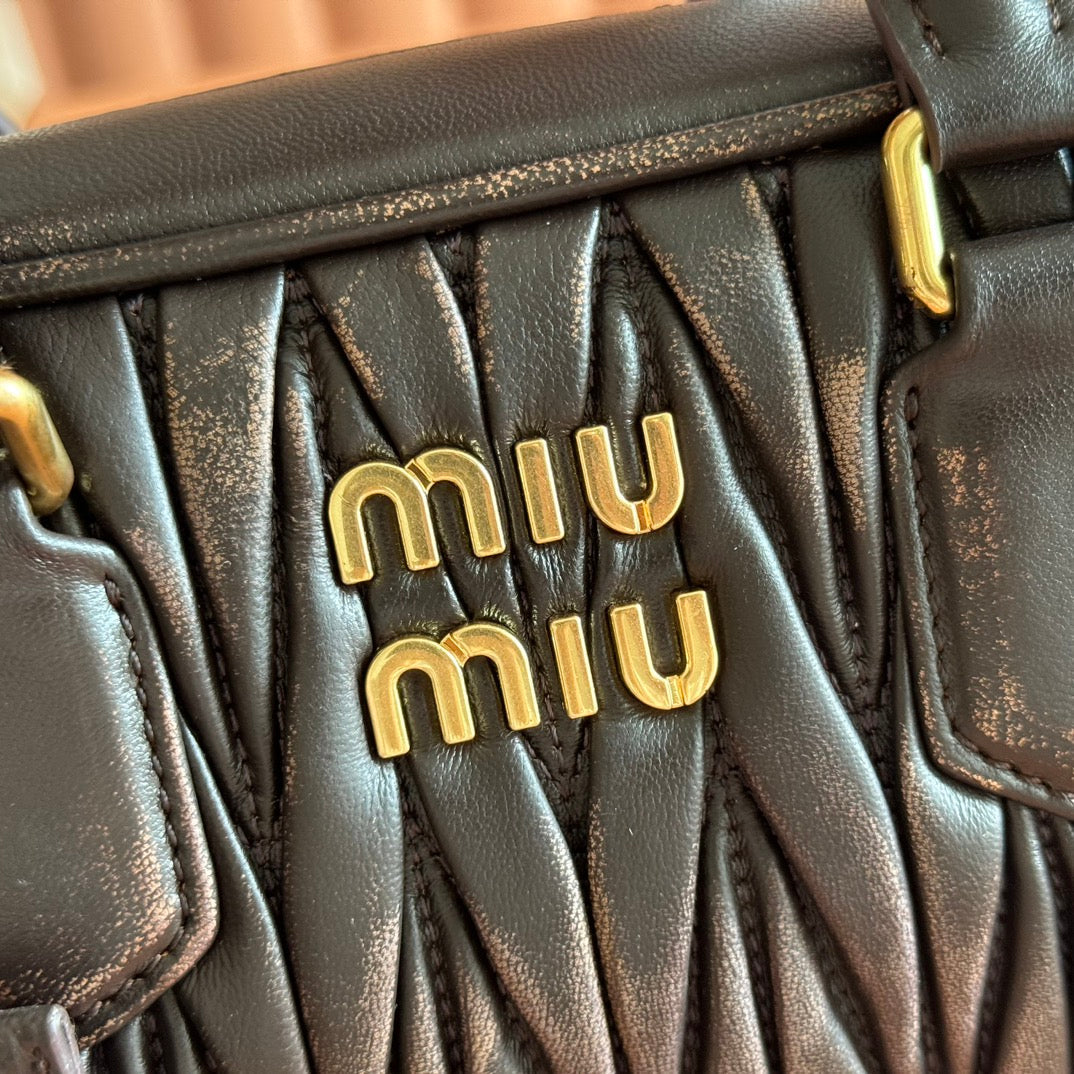 MIU MIU MIUMIU 26S ARCADIE MATELASSE BAG 22 IN BLACK CALFSKIN GOLD HARDWARE