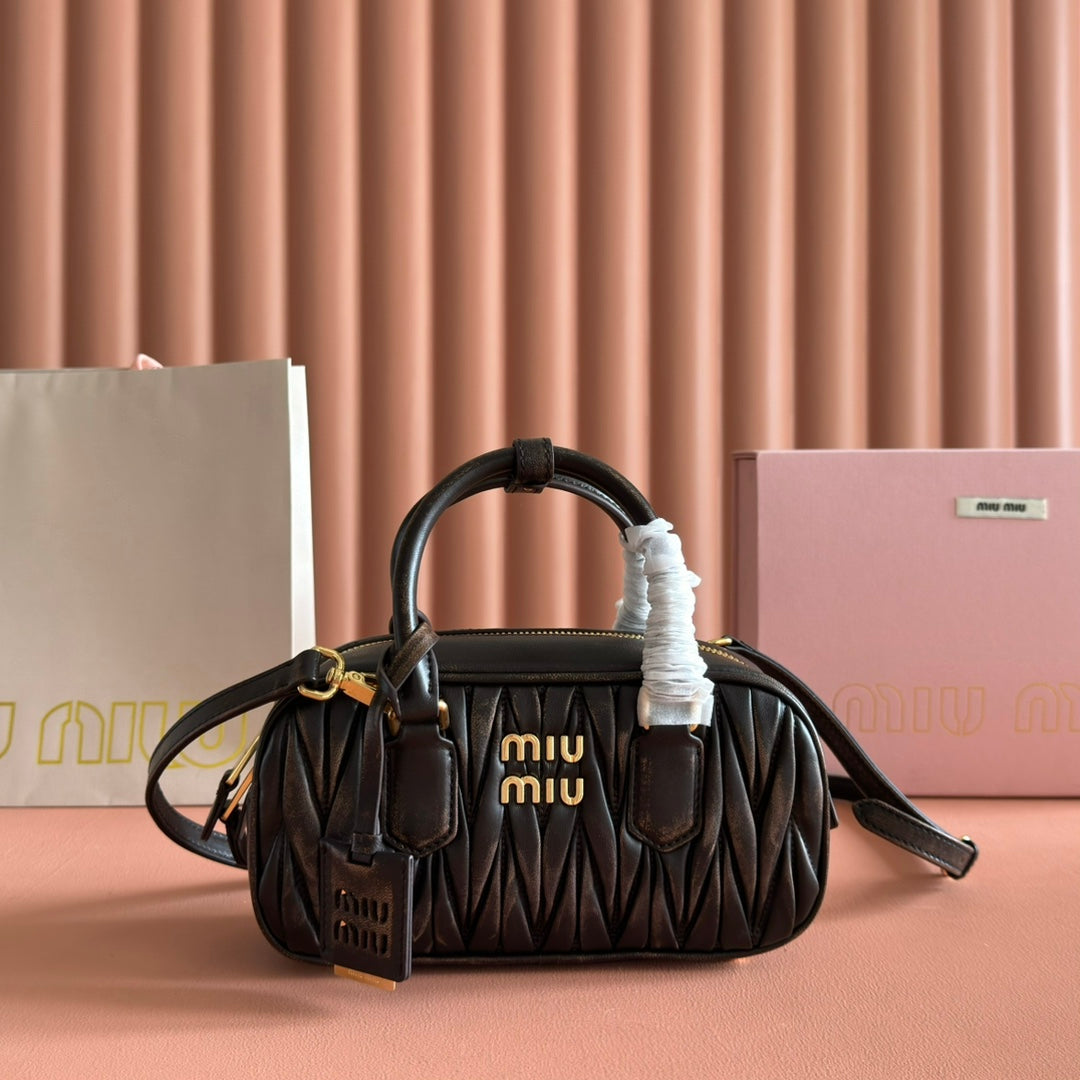 MIU MIU MIUMIU 26S ARCADIE MATELASSE BAG 22 IN BLACK CALFSKIN GOLD HARDWARE