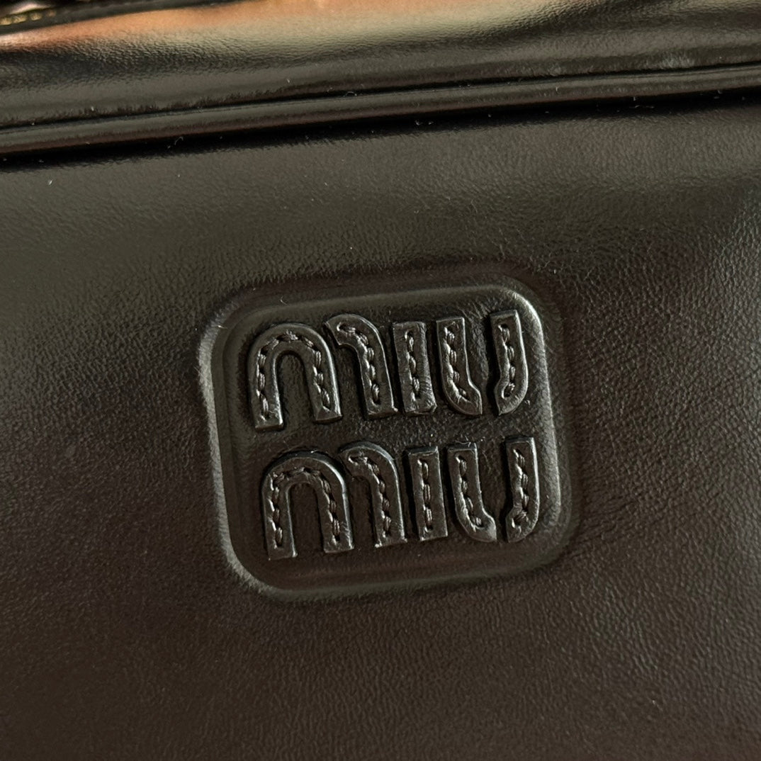 MIU MIU MIUMIU 26S TOP-HANDLE BAG 28 IN BLACK CALFSKIN GOLD HARDWARE