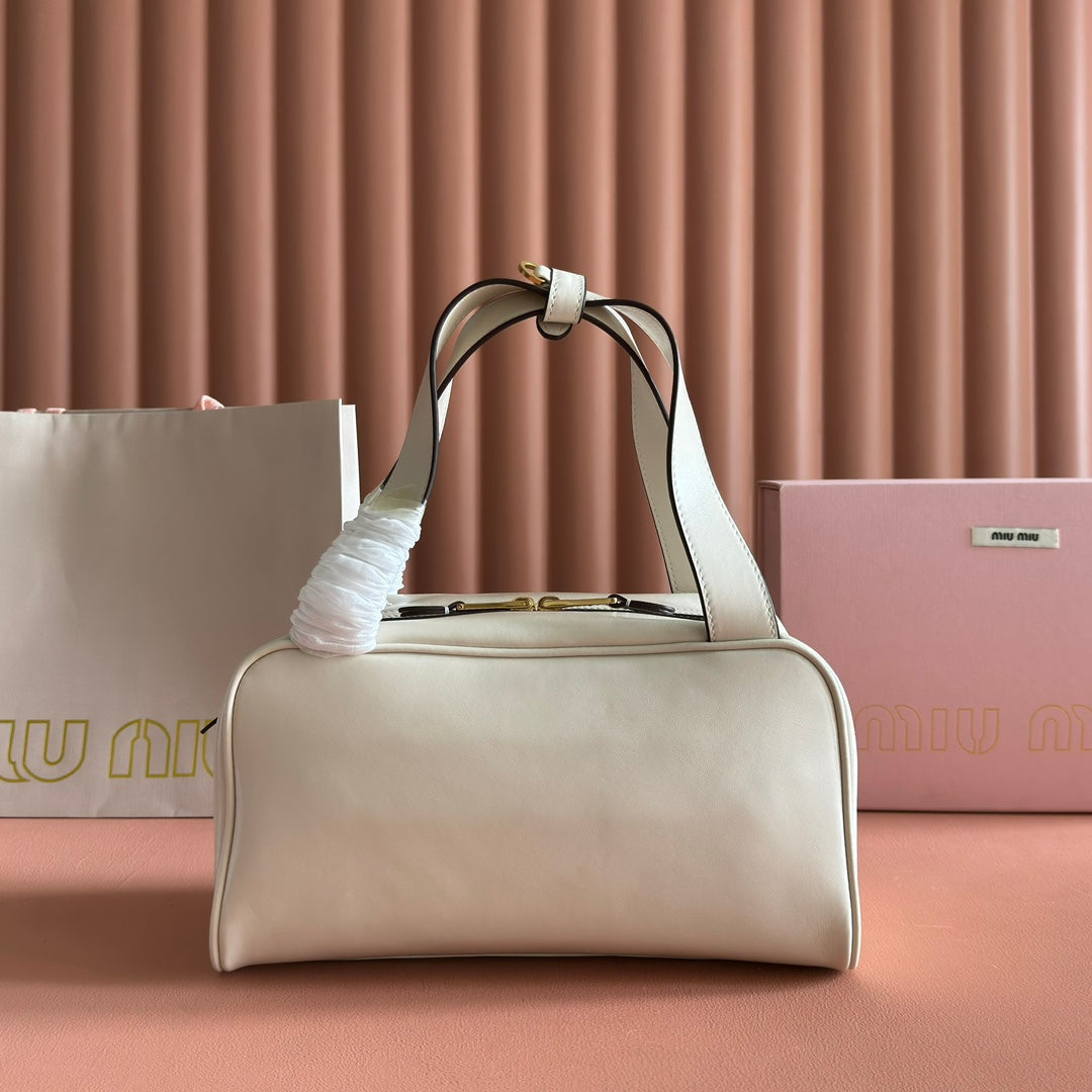 MIU MIU MIUMIU 26S TOP-HANDLE BAG 28 IN WHITE CALFSKIN GOLD HARDWARE