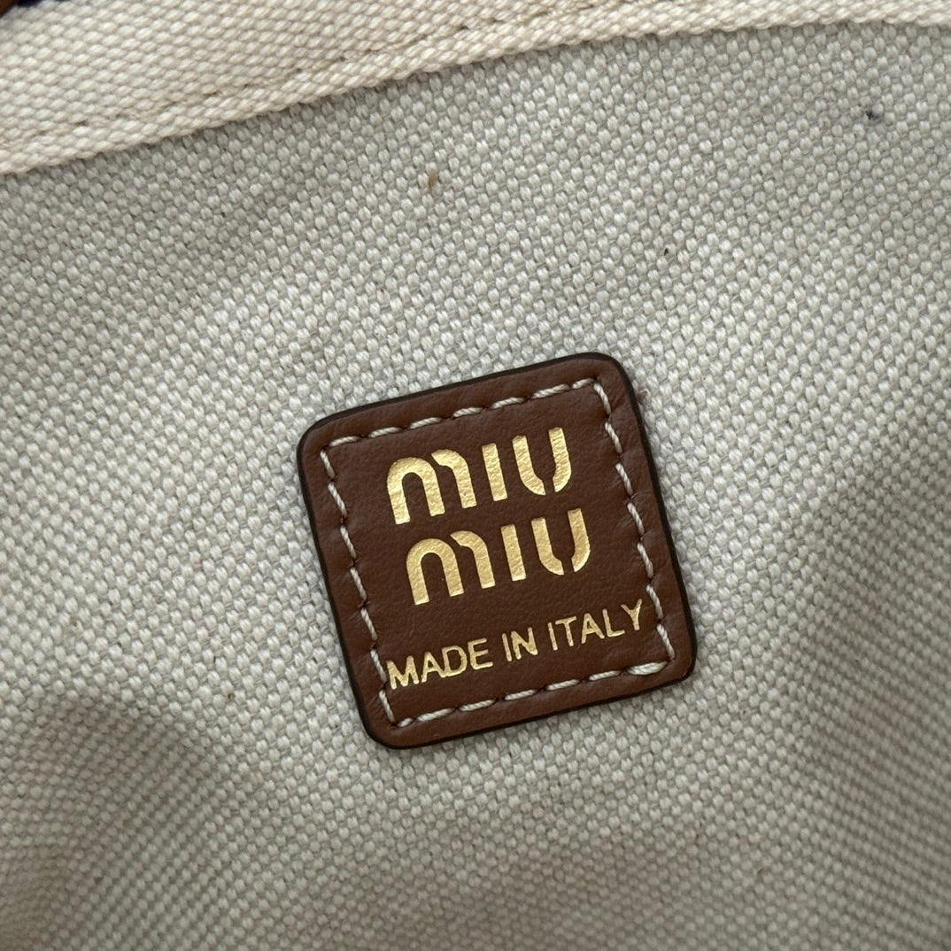 MIU MIU MIUMIU 26S BUCKET BAG 23 IN CREAM AND NAVY BLUE CANVAS GOLD HARDWARE