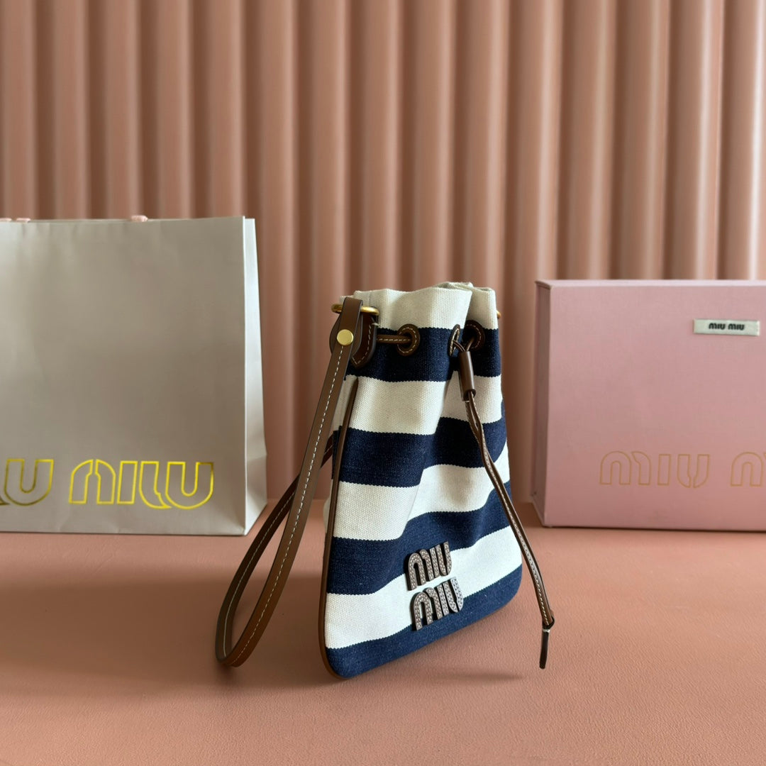 MIU MIU MIUMIU 26S BUCKET BAG 23 IN CREAM AND NAVY BLUE CANVAS GOLD HARDWARE