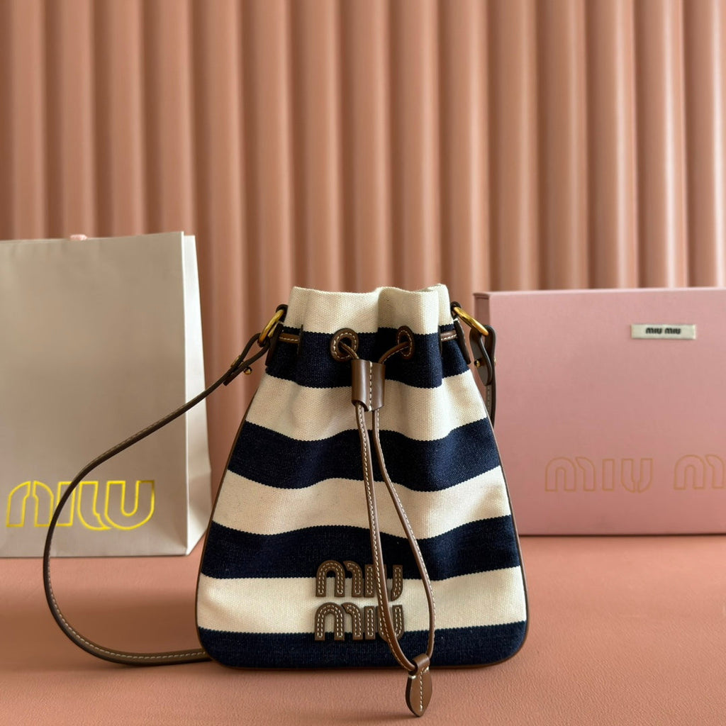 MIU MIU MIUMIU 26S BUCKET BAG 23 IN CREAM AND NAVY BLUE CANVAS GOLD HARDWARE