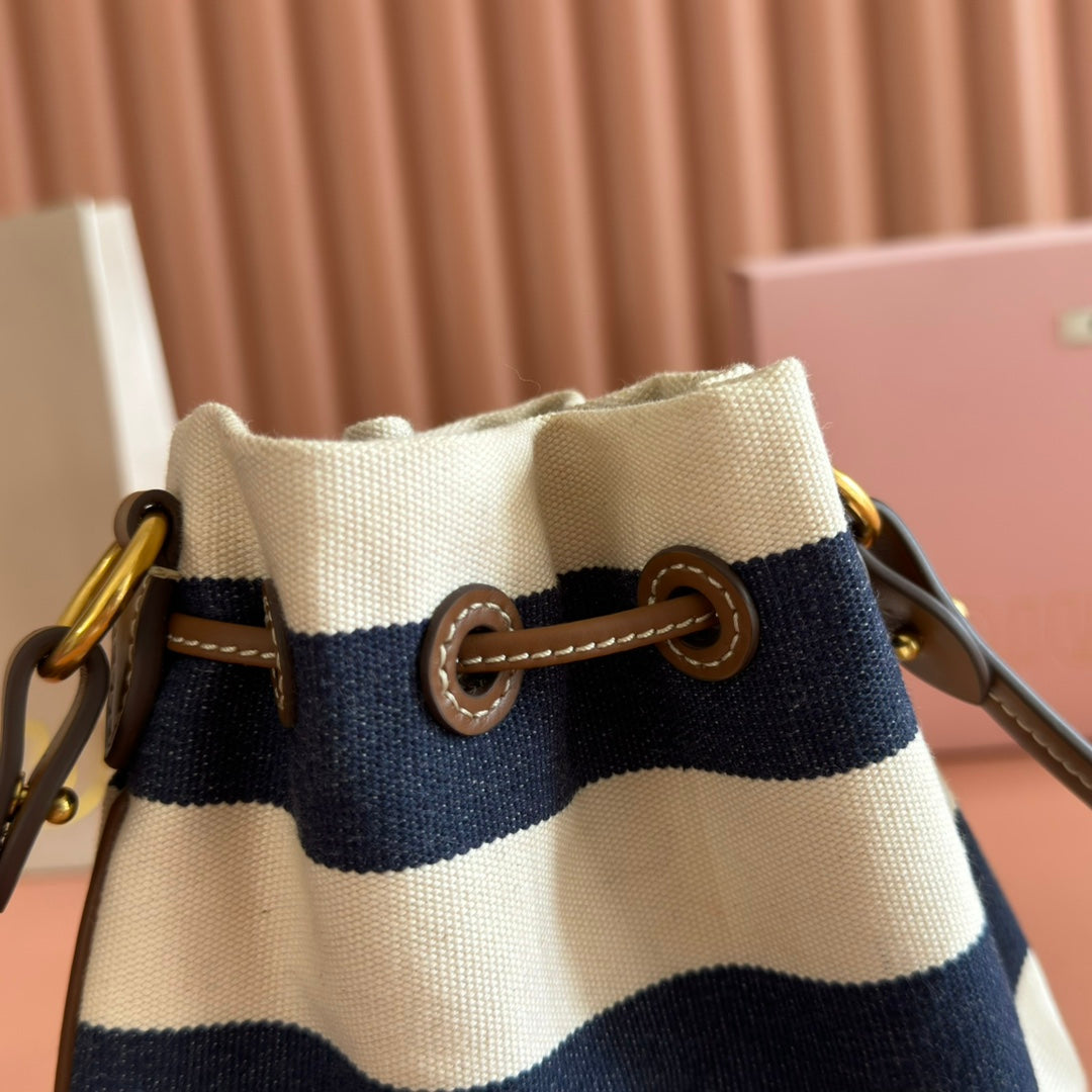 MIU MIU MIUMIU 26S BUCKET BAG 23 IN CREAM AND NAVY BLUE CANVAS GOLD HARDWARE