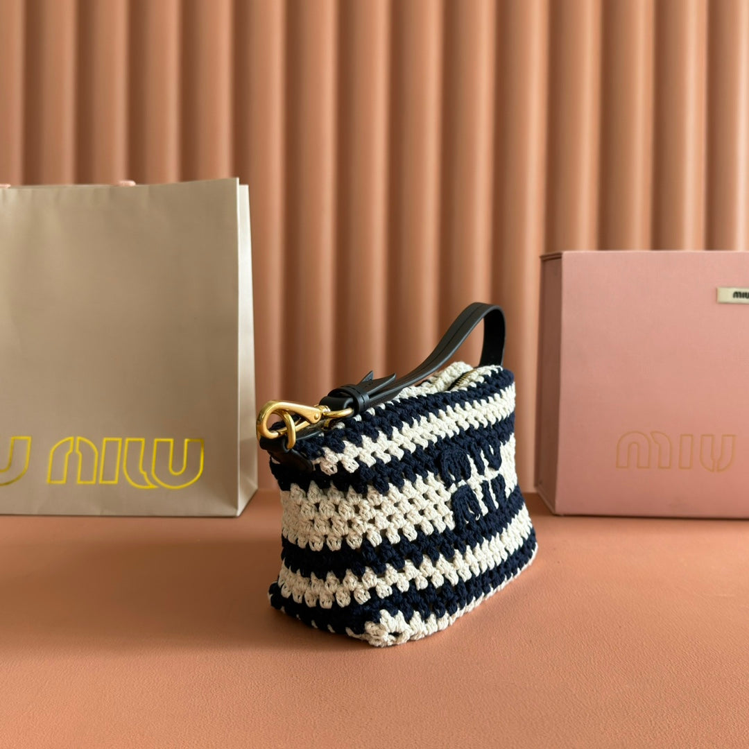MIU MIU MIUMIU 26S POUCH BAG 25 IN CREAM AND NAVY WOOL WITH CALFSKIN HANDLE