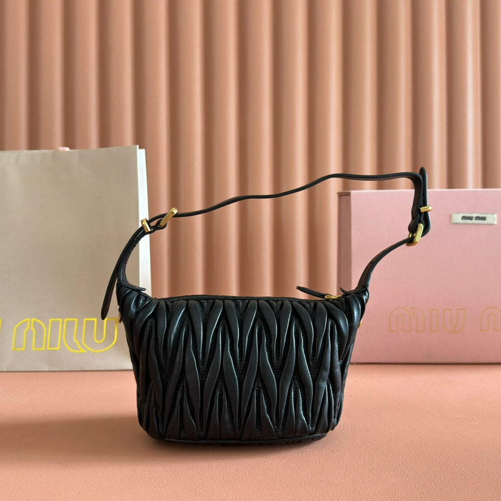 MIU MIU MIUMIU 26S POUCH BAG 15 IN BLACK CALFSKIN GOLD HARDWARE
