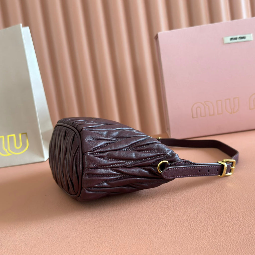 MIU MIU MIUMIU 26S POUCH BAG 15 IN COFFEE BROWN CALFSKIN GOLD HARDWARE