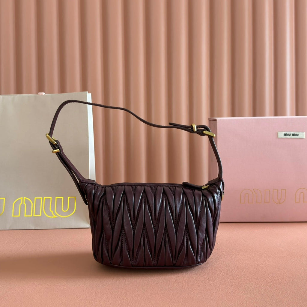 MIU MIU MIUMIU 26S POUCH BAG 15 IN COFFEE BROWN CALFSKIN GOLD HARDWARE
