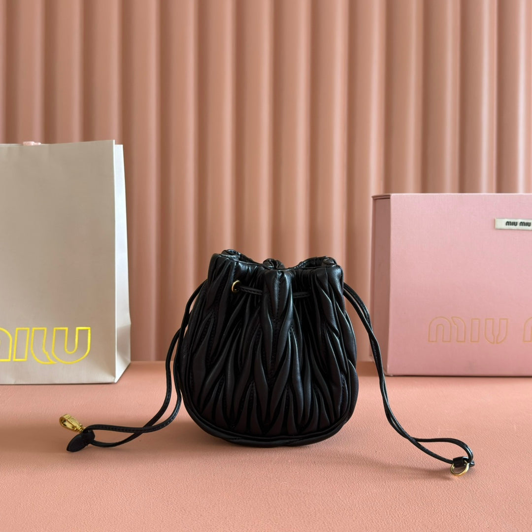 MIU MIU MIUMIU 26S MATELASSE POUCH BAG 16 IN BLACK CALFSKIN GOLD HARDWARE