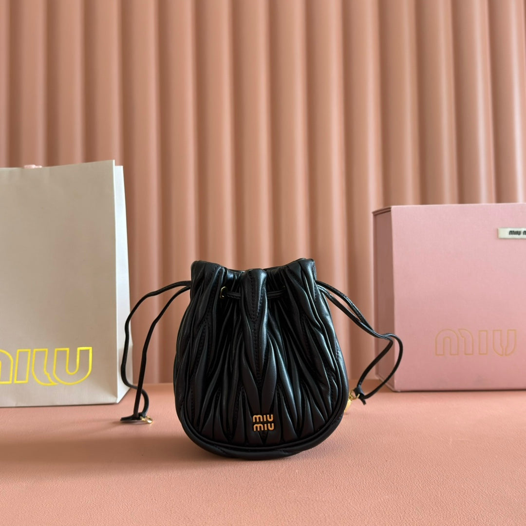 MIU MIU MIUMIU 26S MATELASSE POUCH BAG 16 IN BLACK CALFSKIN GOLD HARDWARE