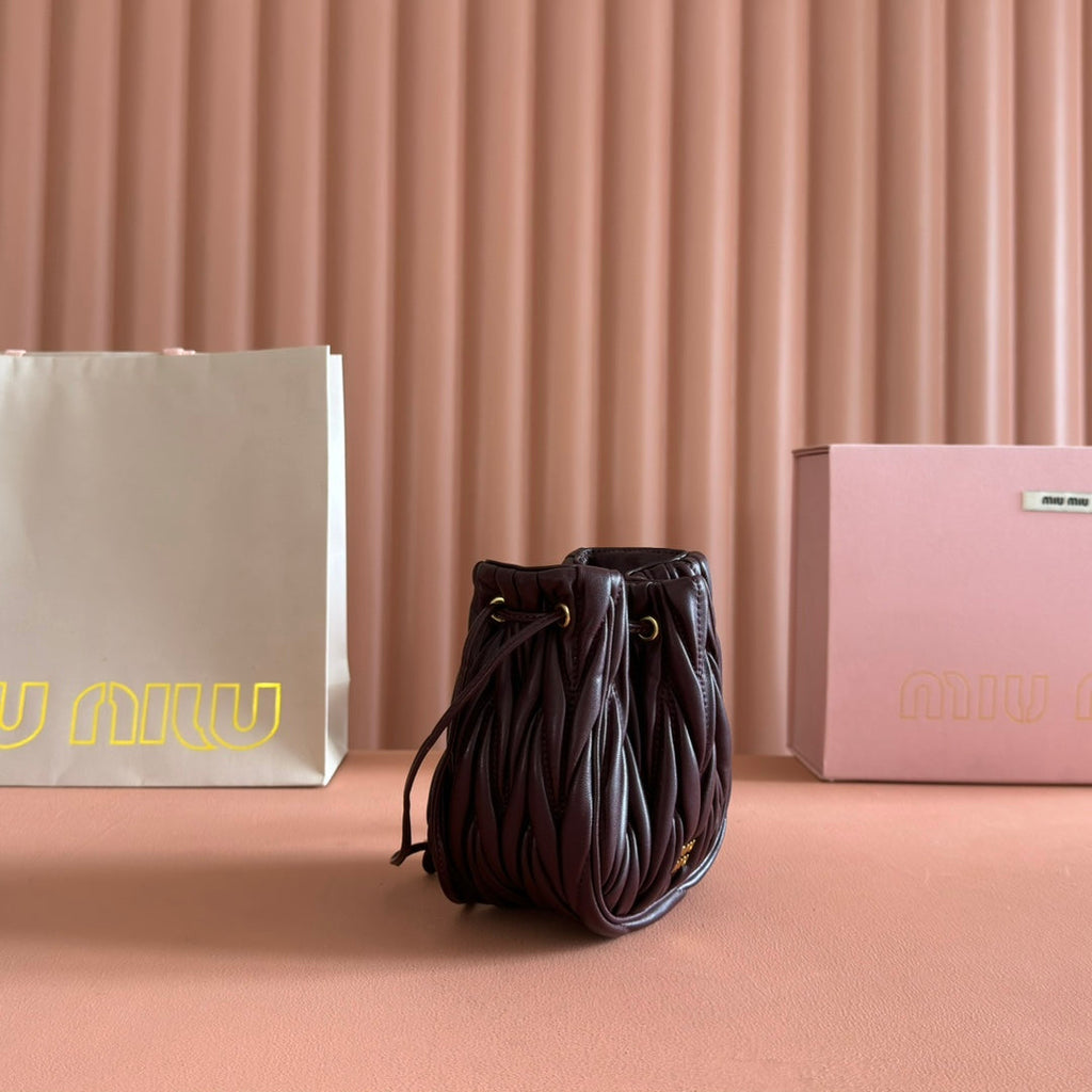 MIU MIU MIUMIU 26S MATELASSE POUCH BAG 16 IN DARK BROWN CALFSKIN GOLD HARDWARE