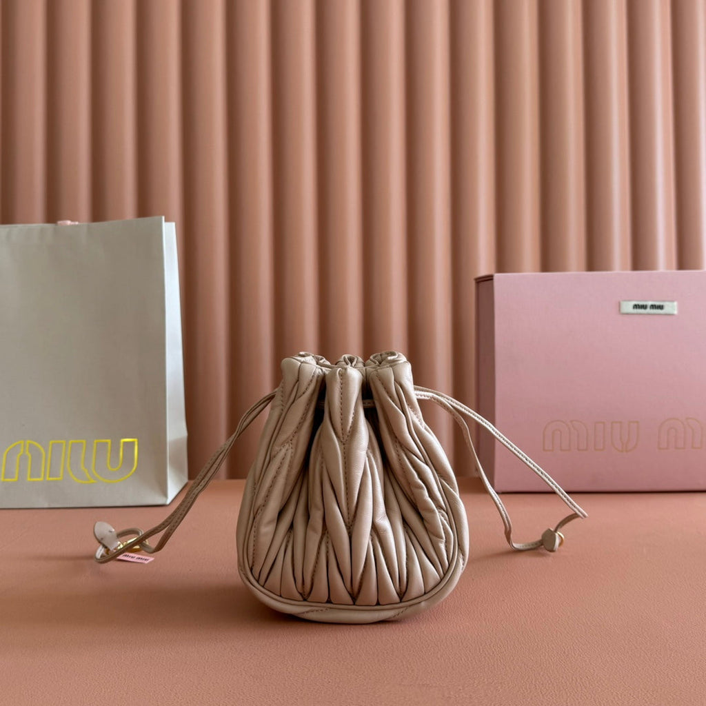 MIU MIU MIUMIU 26S MATELASSE POUCH BAG 16 IN LIGHT BEIGE CALFSKIN GOLD HARDWARE